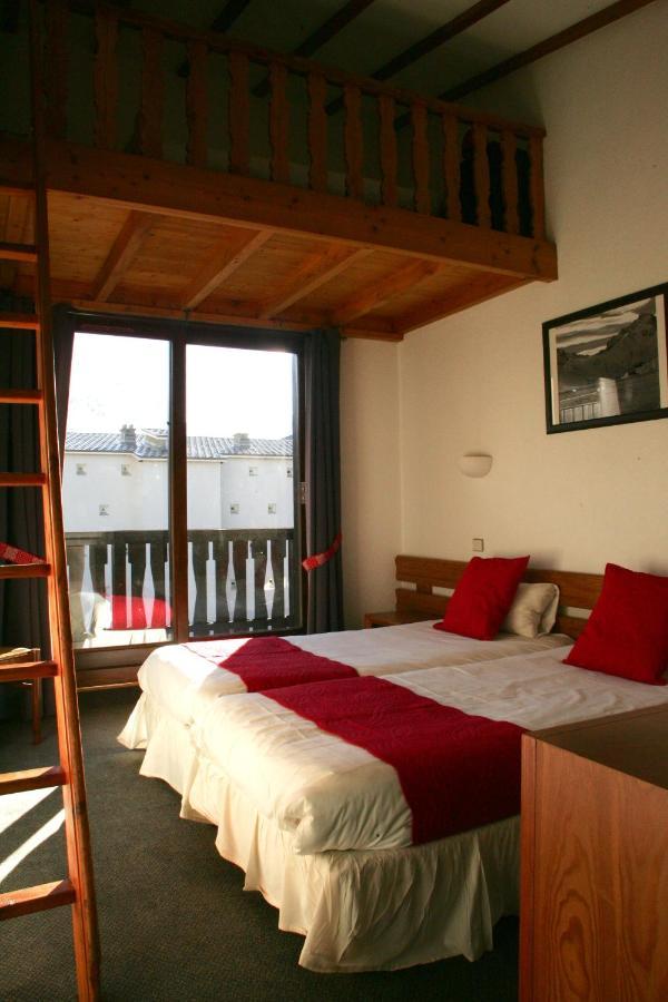 Hotel Valentin Pied Des Pistes Les Deux Alpes Exterior photo
